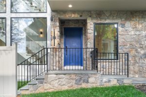 06 - Exterior Entry